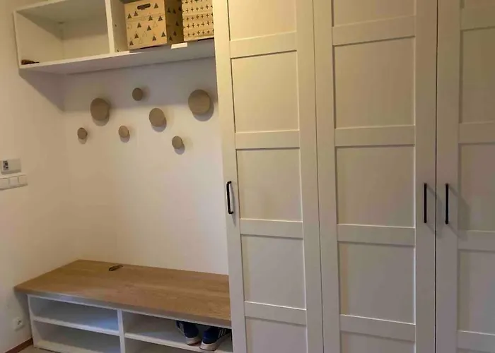 Spacious With An Outdoor Pool In Willa